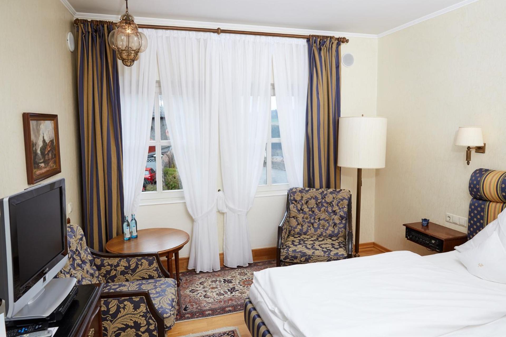 Schlosshotel Kurfuerstliches Amtshaus Dauner Burg Екстериор снимка