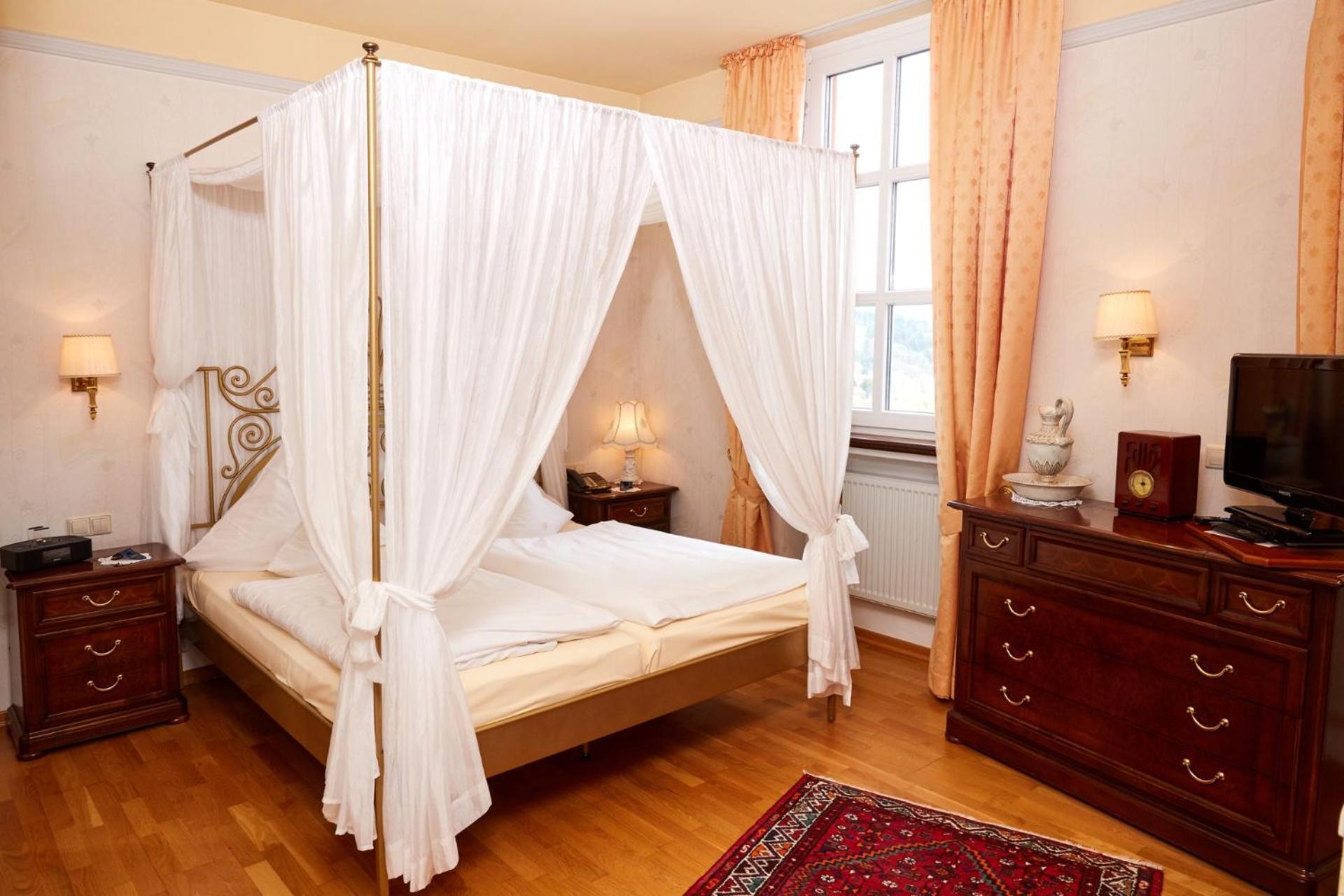Schlosshotel Kurfuerstliches Amtshaus Dauner Burg Екстериор снимка