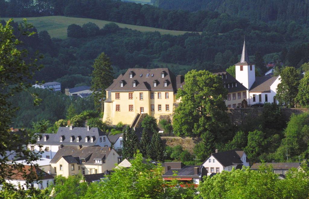 Schlosshotel Kurfuerstliches Amtshaus Dauner Burg Екстериор снимка